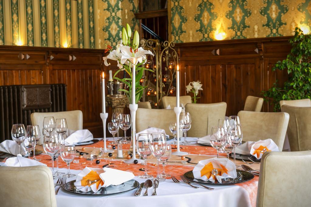 Hotel & Restaurant "Deutscher Kaiser" Перлеберг Екстериор снимка